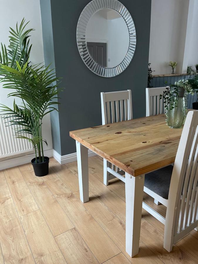 Bentley Place Crewe Εξωτερικό φωτογραφία
