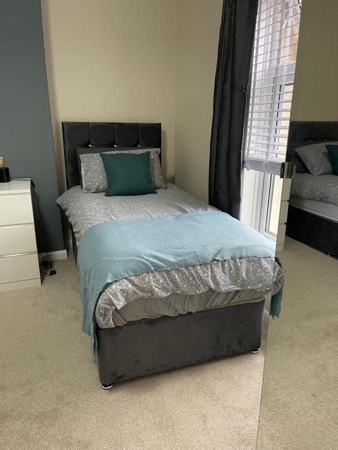 Bentley Place Crewe Εξωτερικό φωτογραφία