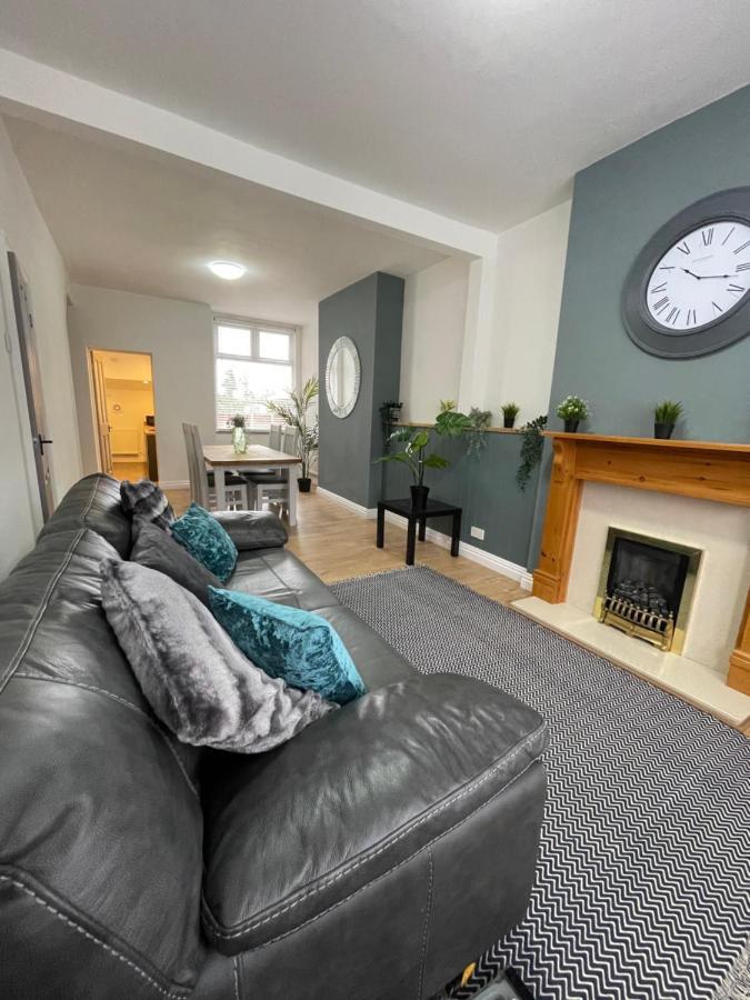 Bentley Place Crewe Εξωτερικό φωτογραφία