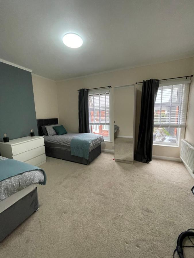 Bentley Place Crewe Εξωτερικό φωτογραφία