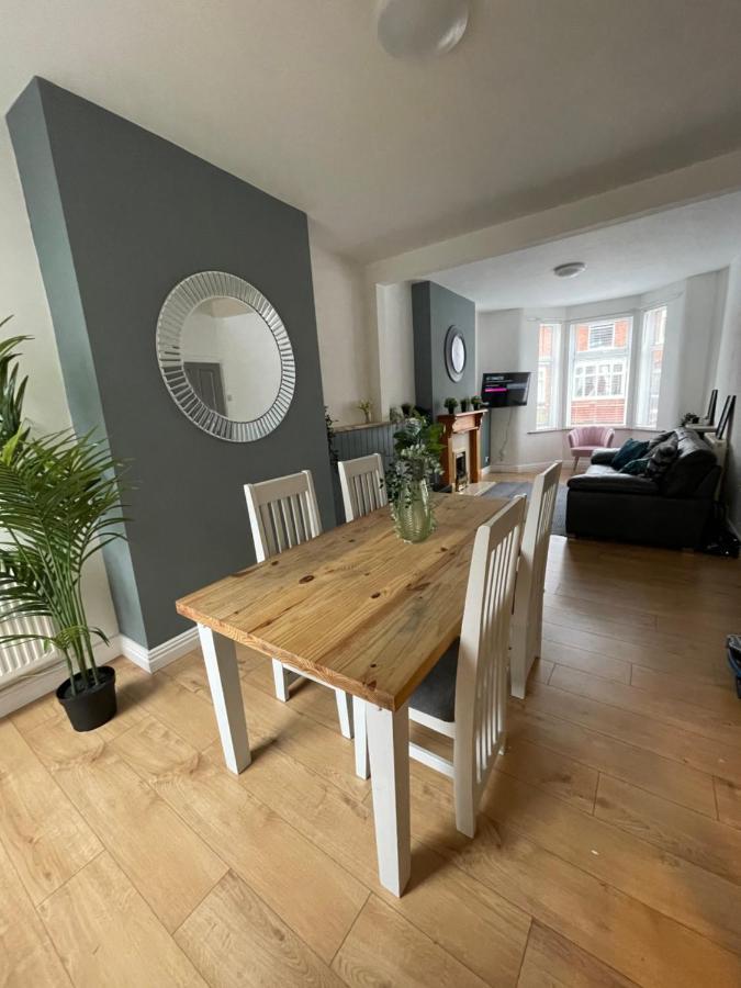 Bentley Place Crewe Εξωτερικό φωτογραφία