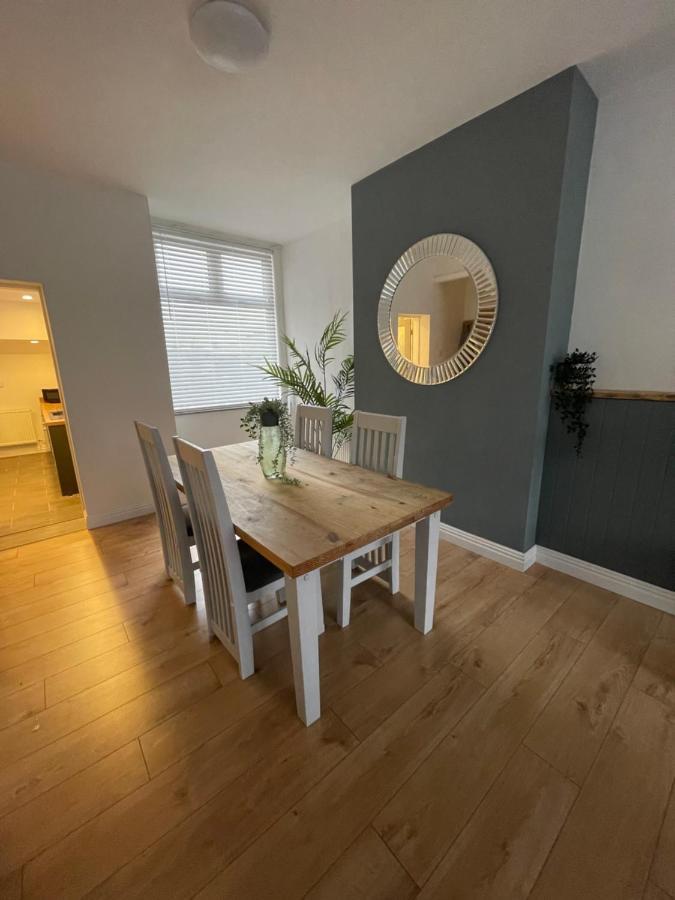 Bentley Place Crewe Εξωτερικό φωτογραφία